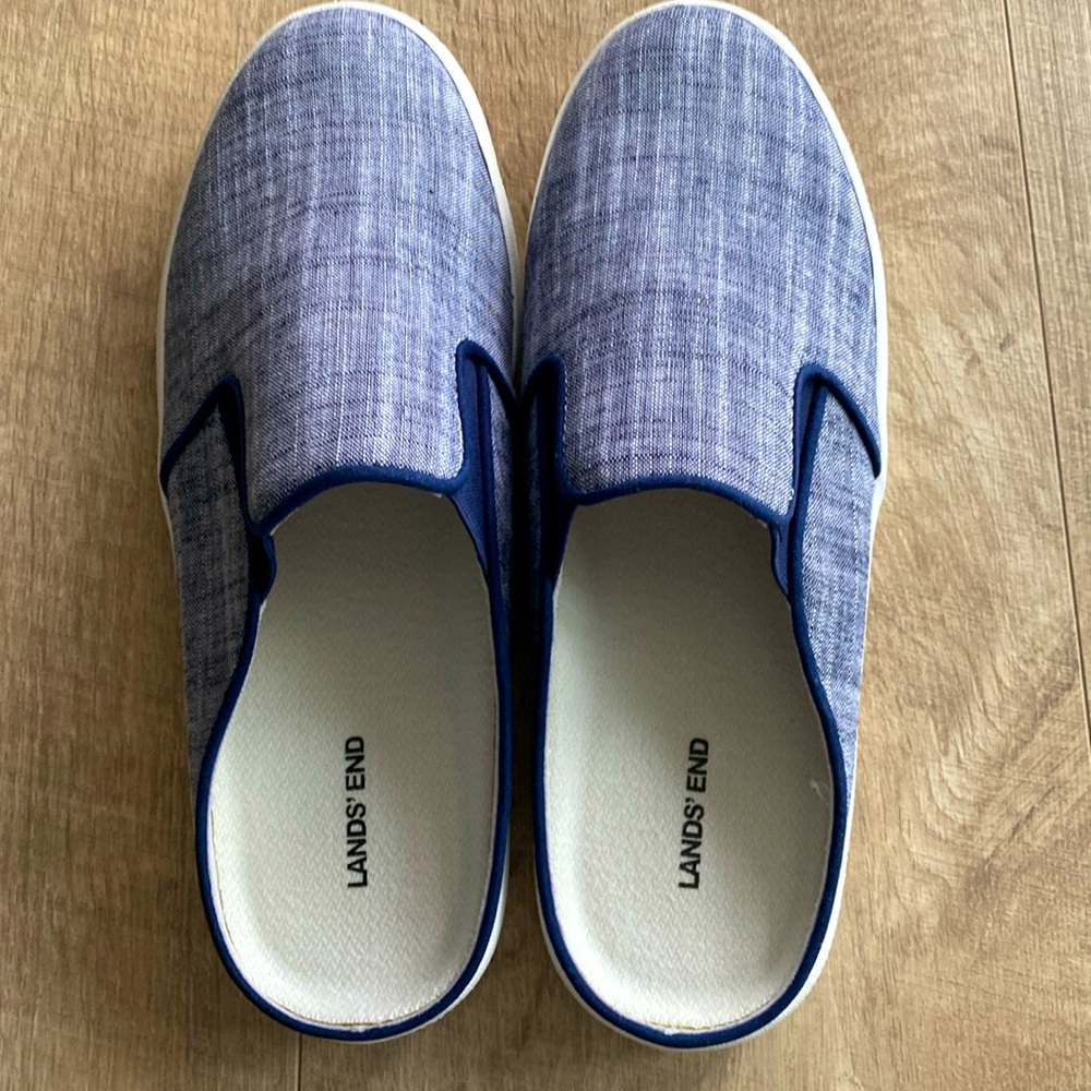 NWT Woman’s Chambry Spring Clog Slipper size 7